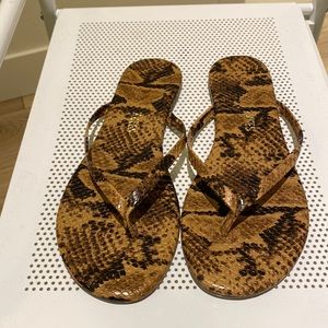 Tkees size 8 python thongs